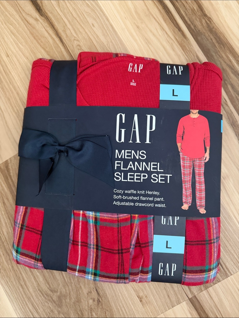 Men’s GAP red flannel pajamas